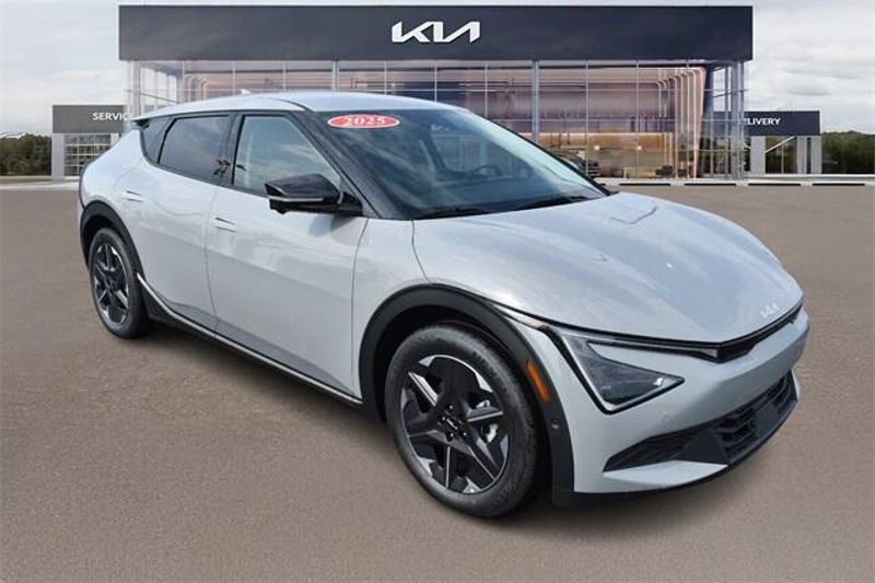 New 2025 Kia EV6 LightImage 10