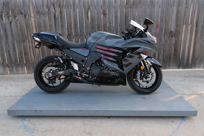 USED 2022 KAWASAKI NINJA ZX14R ABS Image 2