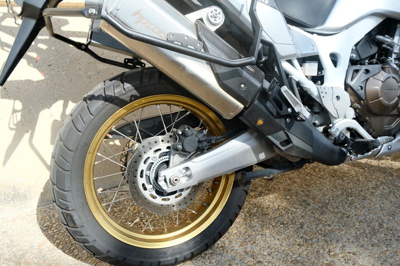 USED 2019 HONDA AFRICA TWIN ADV SPORT Image 14