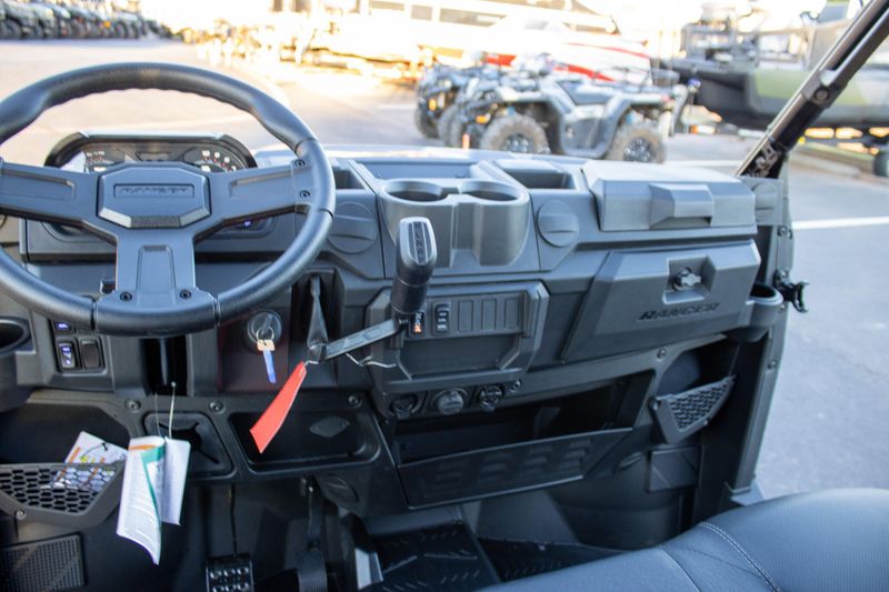 NEW 2026 POLARIS RANGER CREW XP 1000 PREMIUM Image 20