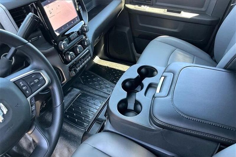 New 2025 RAM 3500 Tradesman Crew Cab Chassis 4x4 60