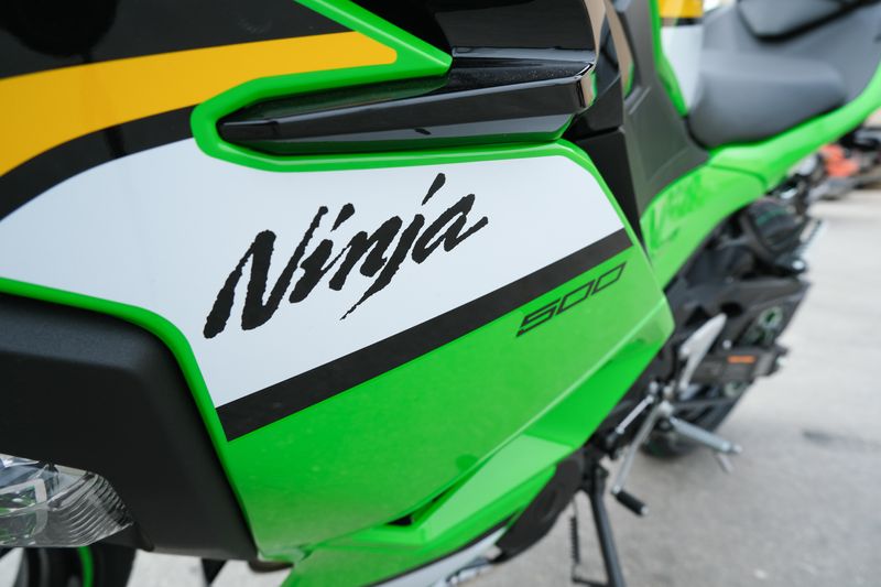 2025 Kawasaki NINJA 500 KRT EDITION LIME GREEN AND EBONY AND PEARL BLIZZARD WHITEImage 6