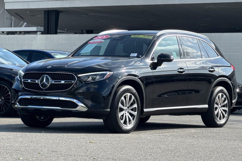 Used 2026 Mercedes-Benz GLC 300Image 8