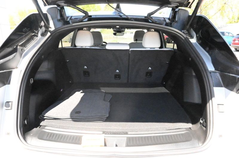 2025 Wagoneer S LimitedImage 11