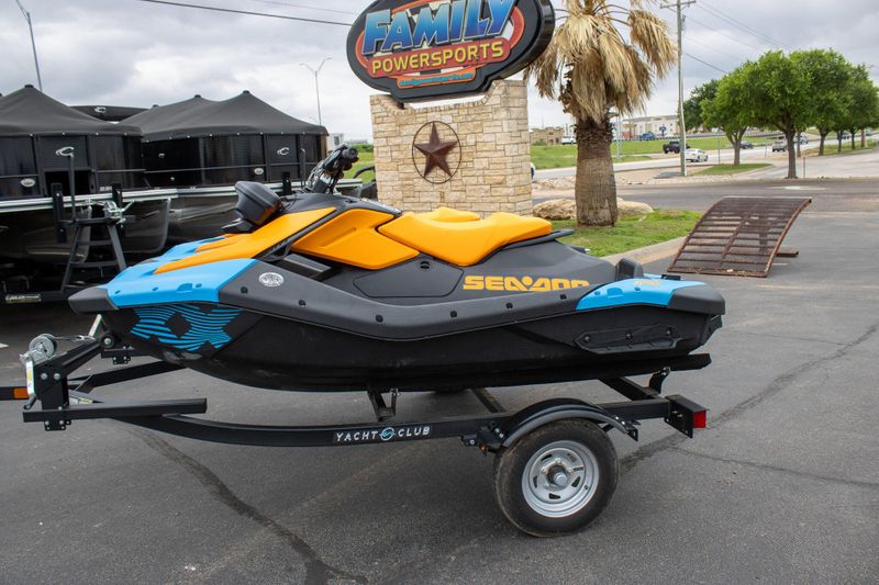 NEW 2026 SEADOO SPARK TRIXX FOR 1 90HP WITH SOUND SYSTEM Image 1