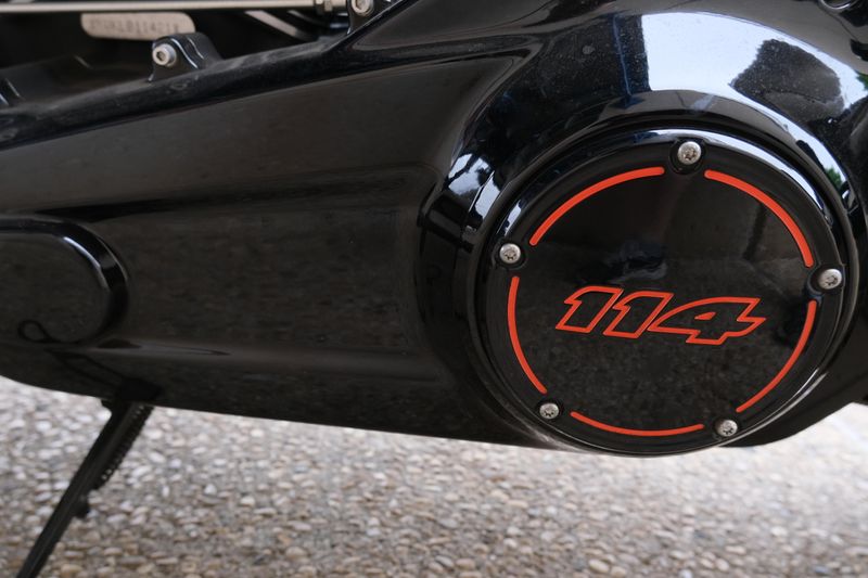 2020 HARLEY SOFTAIL114 BLACK AND ORANGE Image 11