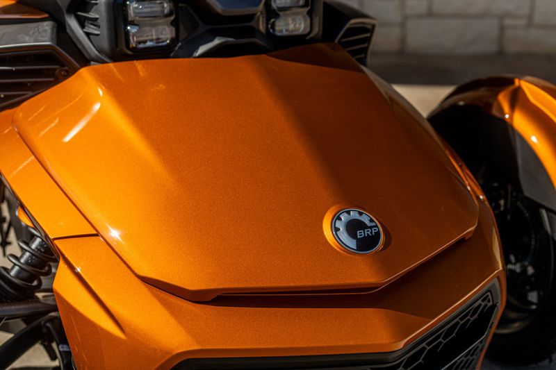 2024 Can-Am SPYDER F3 LIMITED SPECIAL SERIES COGNAC METALLICImage 19