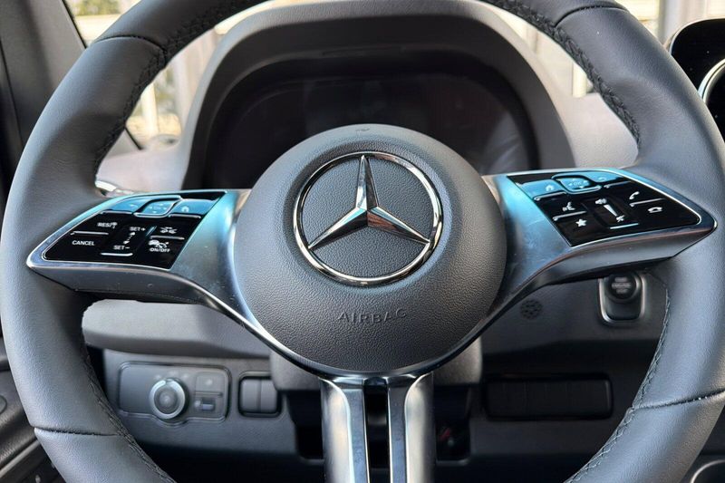 New 2026 Mercedes-Benz Sprinter 2500 Cargo 170 WBImage 19