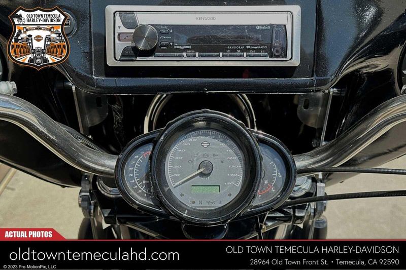 2008 Harley-Davidson Vrsc in a BLK/PEWTER PRL W/PINSTRIPE exterior color. BMW Motorcycles of Temecula – Southern California (951) 506-6903 bmwmotorcyclesoftemecula.com 