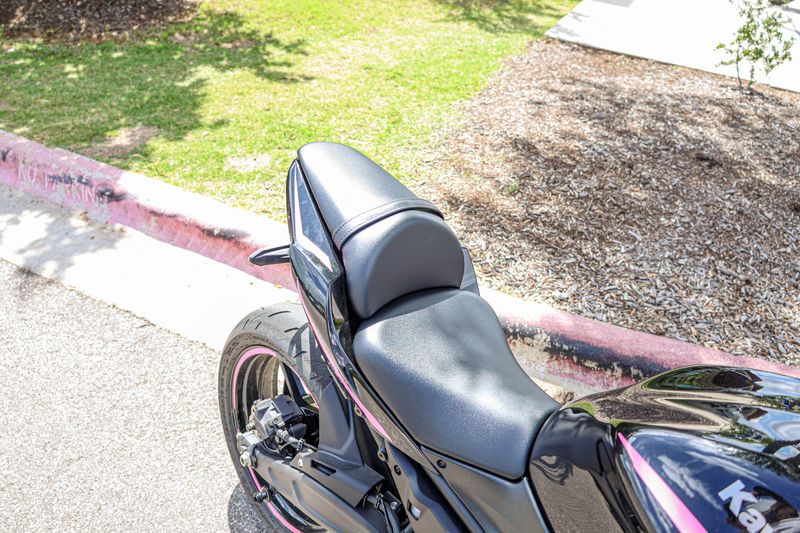 USED 2025 KAWASAKI NINJA 650 Image 2