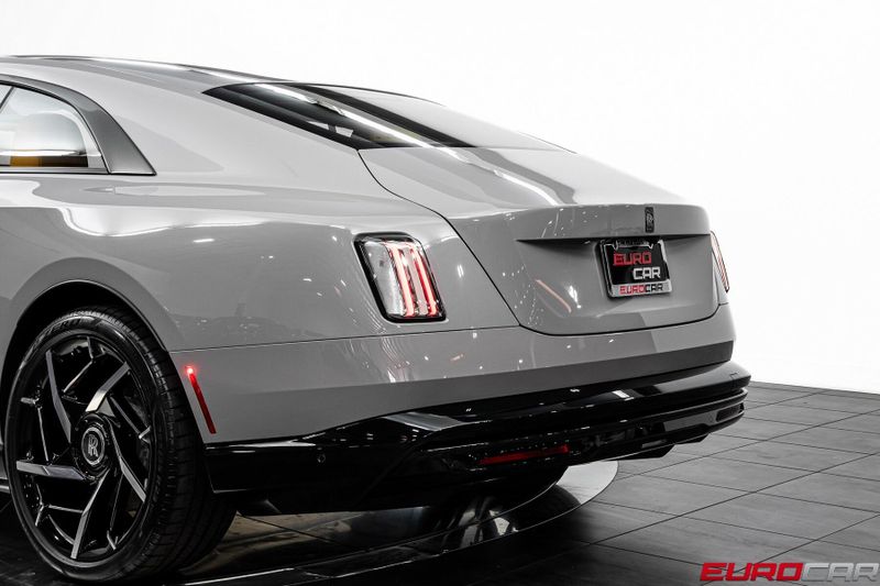 2025 Rolls-Royce Spectre Black Badge *ENHANCEMENT PACKAGE*Image 16