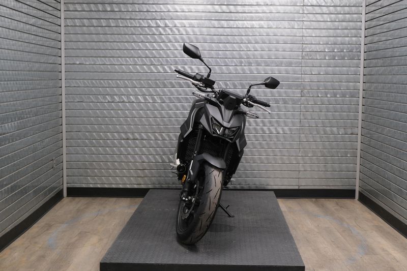 NEW 2025 HONDA CB750 HORNET Image 8