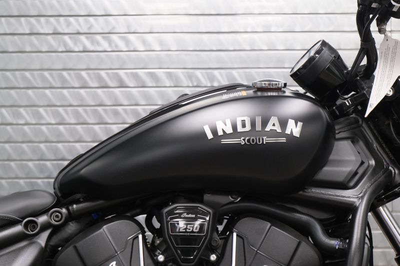 NEW 2026 INDIAN MOTORCYCLE SCOUT BOBBER LIMITED WITH TECH Image 9