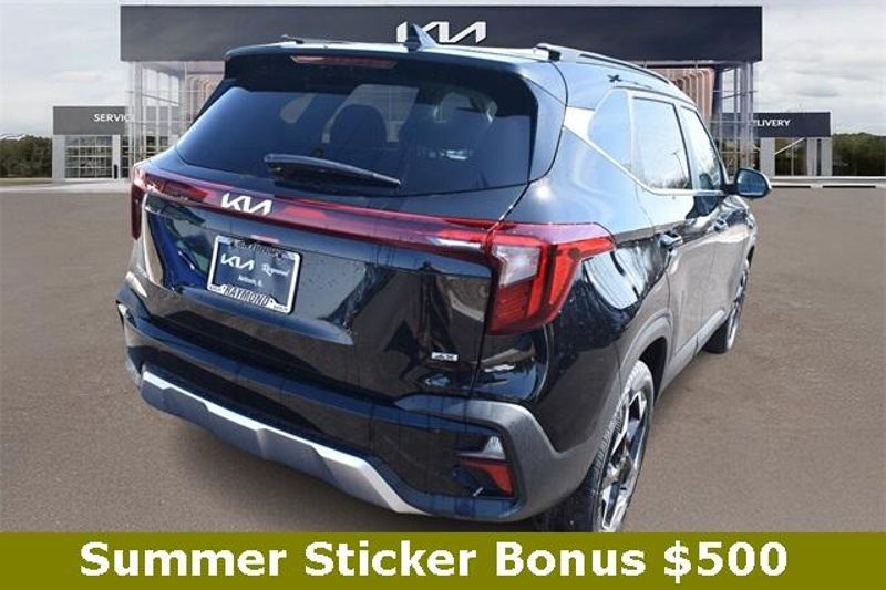 2025 Kia Seltos EXImage 3