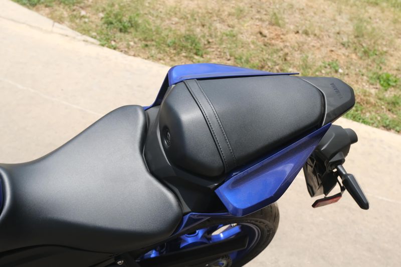 2025 Yamaha YZFR3 ABS TEAM BLUE Image 18