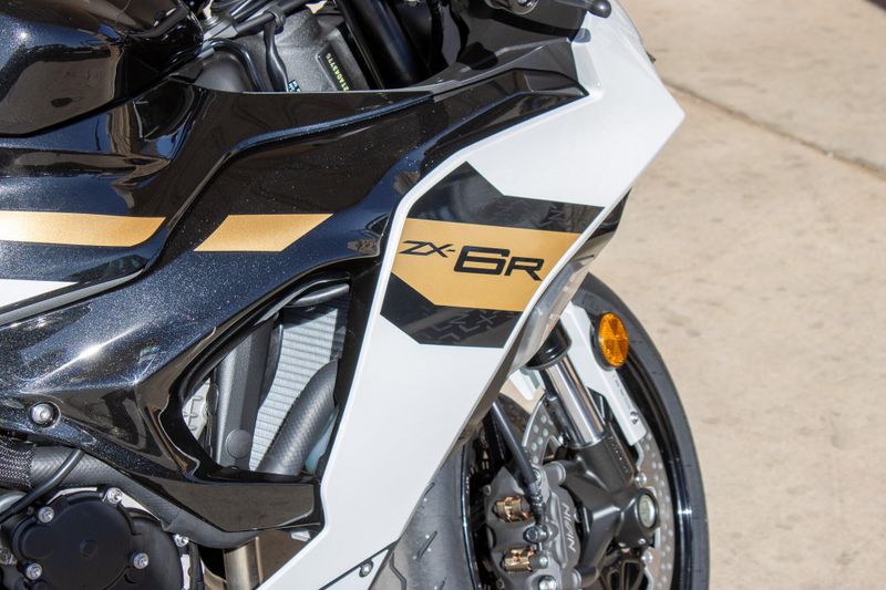 NEW 2026 KAWASAKI NINJA ZX6R ABS Image 12