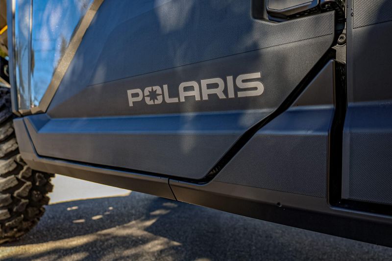 2025 Polaris RANGER CREW XD 1500 NORTHSTAR EDITION ULTIMATE TITANIUM METALLIC GLOSSImage 7