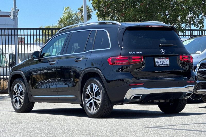 Used 2026 Mercedes-Benz GLB 250Image 6