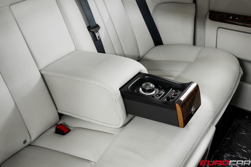 Used 2013 Rolls-Royce Phantom *FRESH SERVICE * REAR THEATER*Image 39