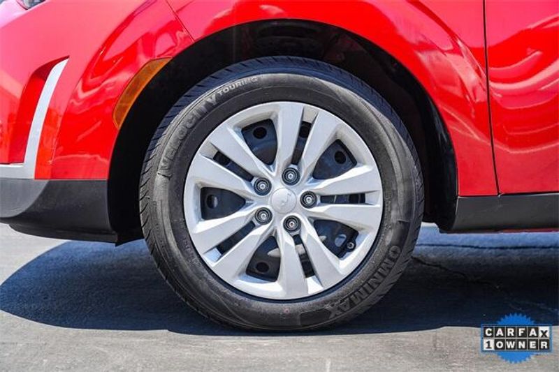 Used 2023 Kia Soul LXImage 11