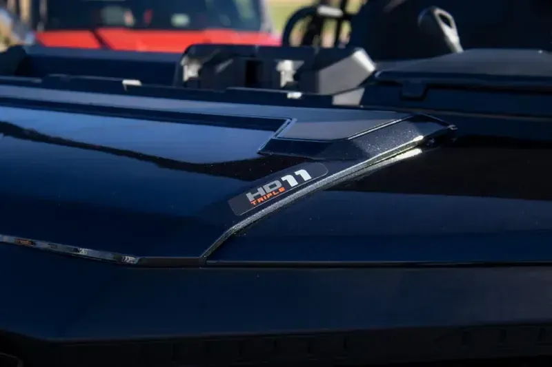 NEW 2026 CAN-AM DEFENDER XT HD11 WITH 1025 INCH TOUCHSCREEN  in a STEALTH BLACK exterior color. Family PowerSports (877) 886-1997 familypowersports.com