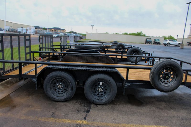 2025 LOAD TRAIL 83 X 16 UTILITY TRAILER Image 3
