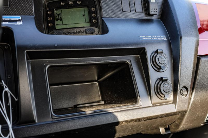 NEW 2026 KAWASAKI MULE PROFXT 1000 LE PLATINUM RANCH EDITION Image 8