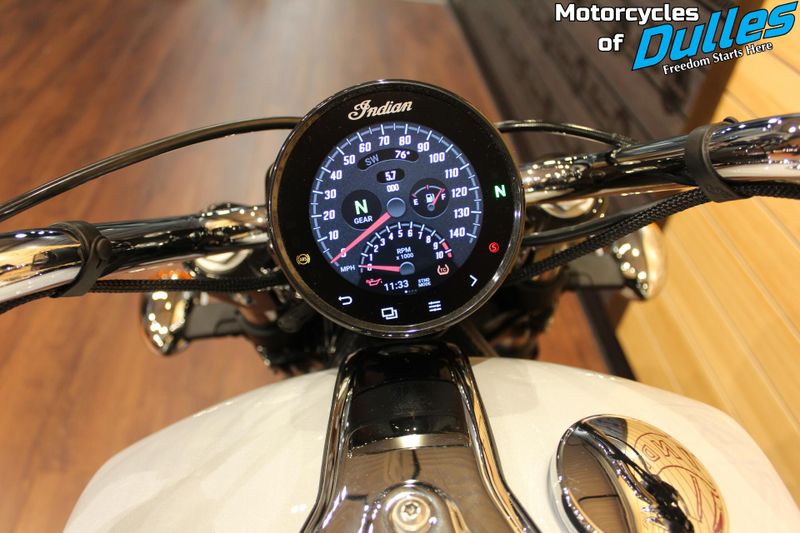 2025 Indian Motorcycle Scout Classic Ltd w/ Tech Pkg Image 9