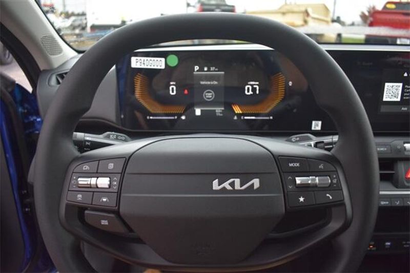 2025 Kia K4 LXSImage 26