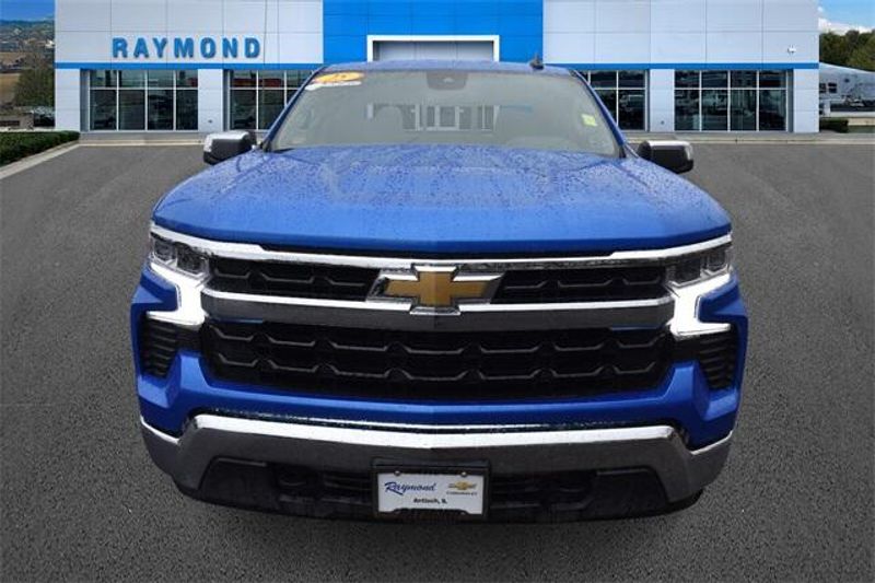 Used 2025 Chevrolet Silverado 1500 LTImage 8