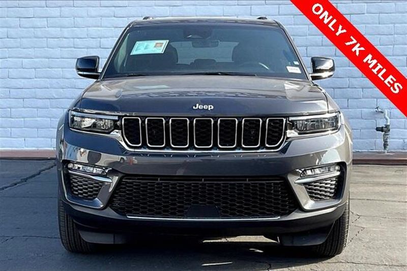Used 2025 Jeep Grand Cherokee LimitedImage 2