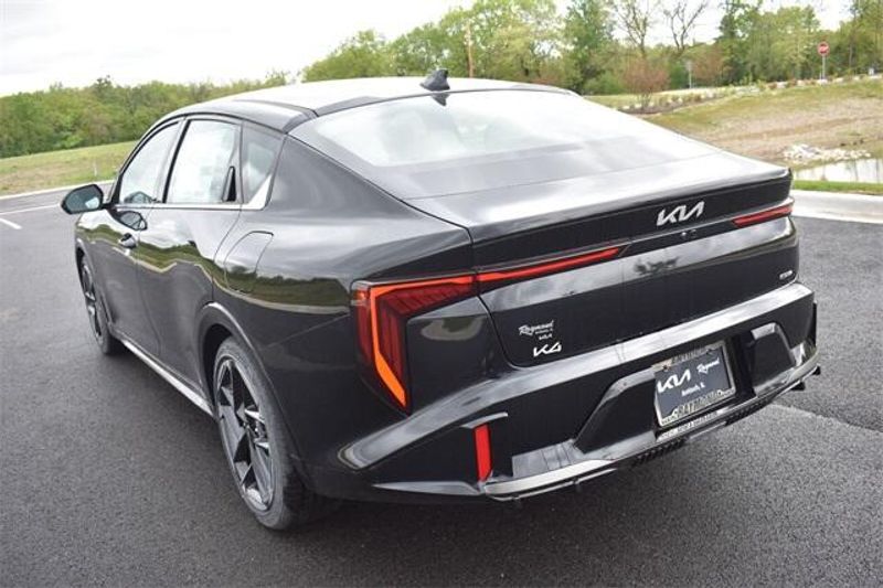2025 Kia K4 GT-LineImage 5