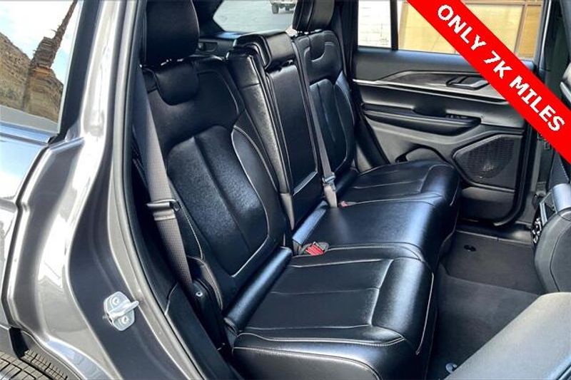 Used 2025 Jeep Grand Cherokee LimitedImage 26