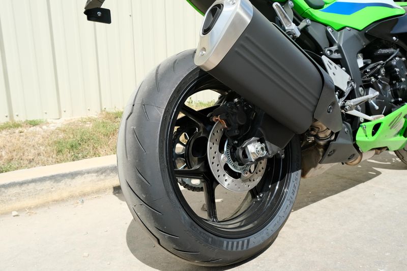 NEW 2026 KAWASAKI NINJA ZX6R ABS Image 10