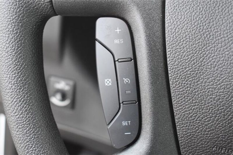 New 2025 Chevrolet Express 3500 Work VanImage 22