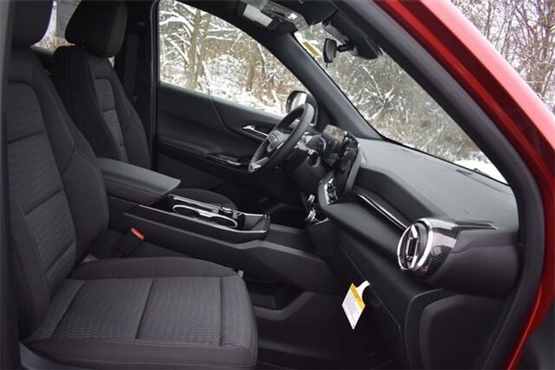 Used 2026 Chevrolet Equinox LTImage 13