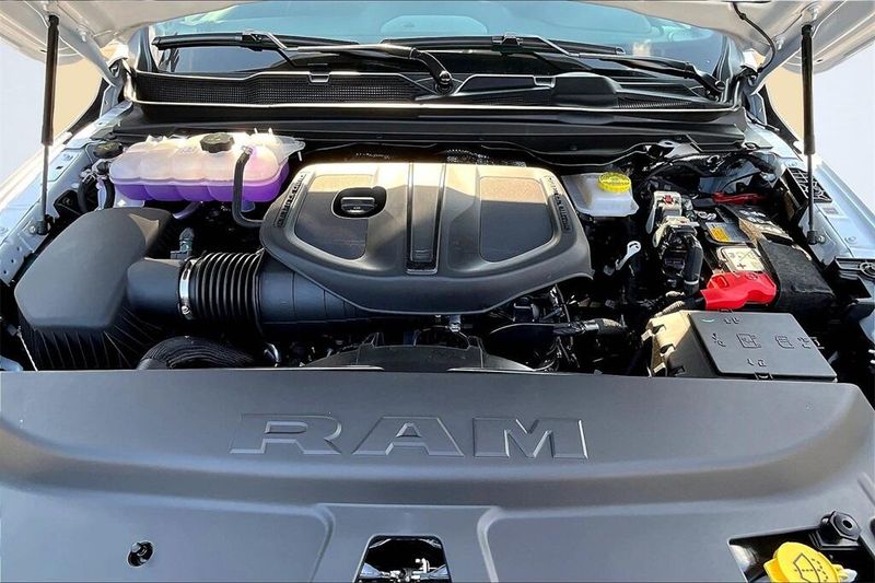 2026 Ram 1500 Laramie photo 9
