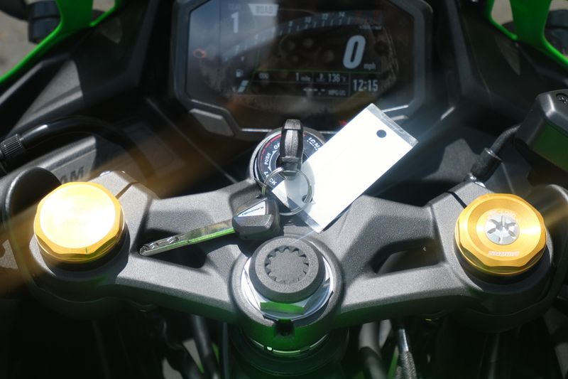 2025 Kawasaki NINJA ZX4RR ABS KRT EDITION ABS LIME GREEN AND EBONY AND PEARL BLIZZARD WHITE Image 16