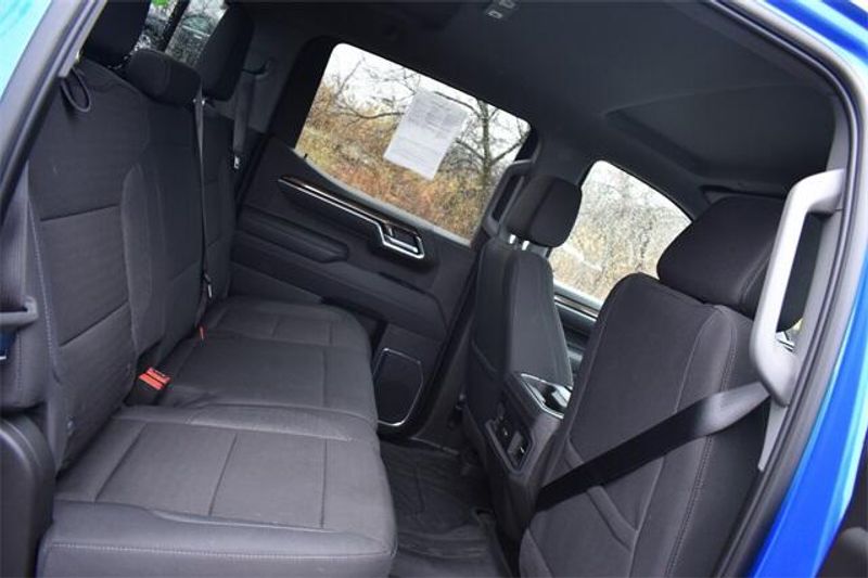 Used 2025 Chevrolet Silverado 1500 LTImage 14