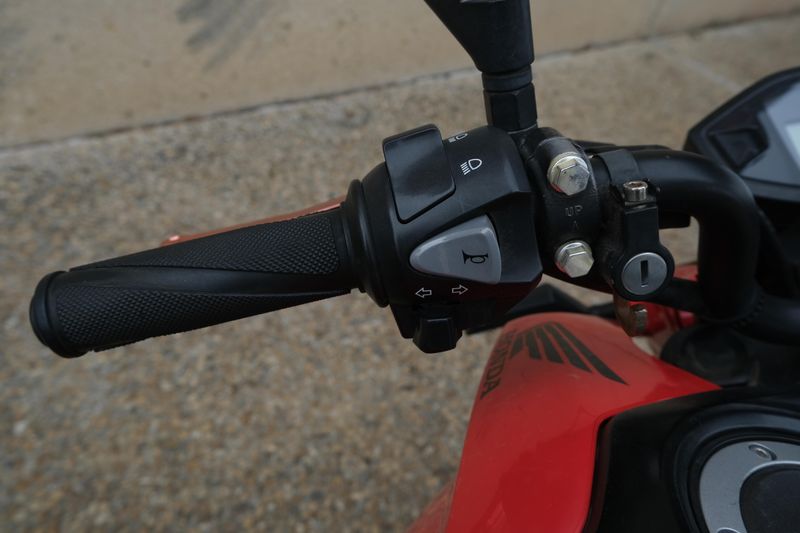 2019 Honda GROM125 RED AND BLACK Image 10