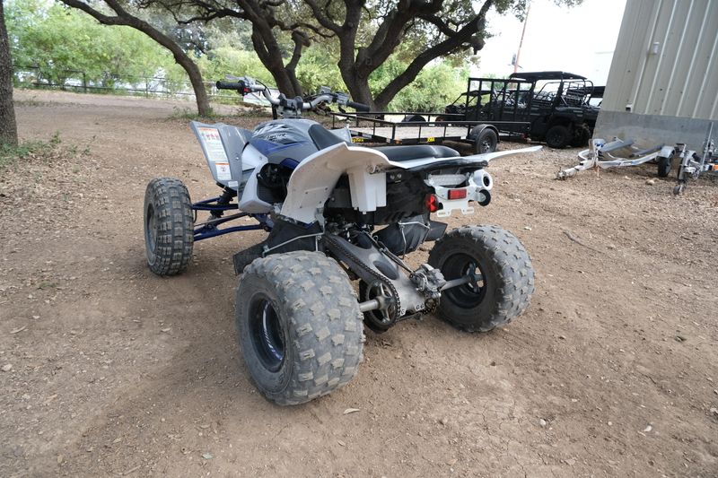 2019 YAMAHA YFZ450R SE in a GRAY exterior color. Family PowerSports (877) 886-1997 familypowersports.com 