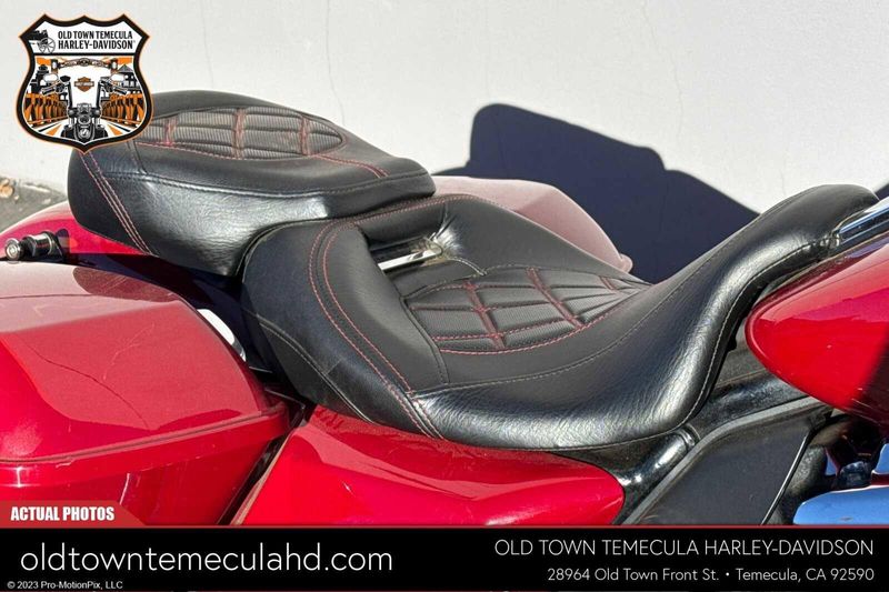 2021 Harley-Davidson Street Glide in a BILLIARD RED exterior color. BMW Motorcycles of Temecula – Southern California (951) 506-6903 bmwmotorcyclesoftemecula.com 