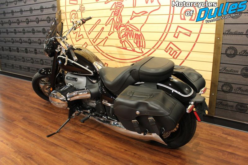 2021 BMW R18 Image 6