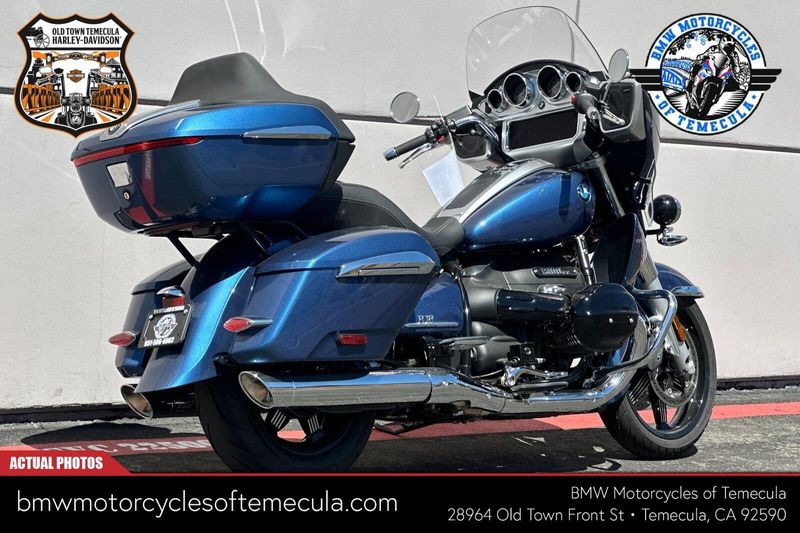 2023 BMW R 18 Transcontinental in a GRAVITY BLUE METALLIC exterior color. BMW Motorcycles of Temecula – Southern California (951) 506-6903 bmwmotorcyclesoftemecula.com 