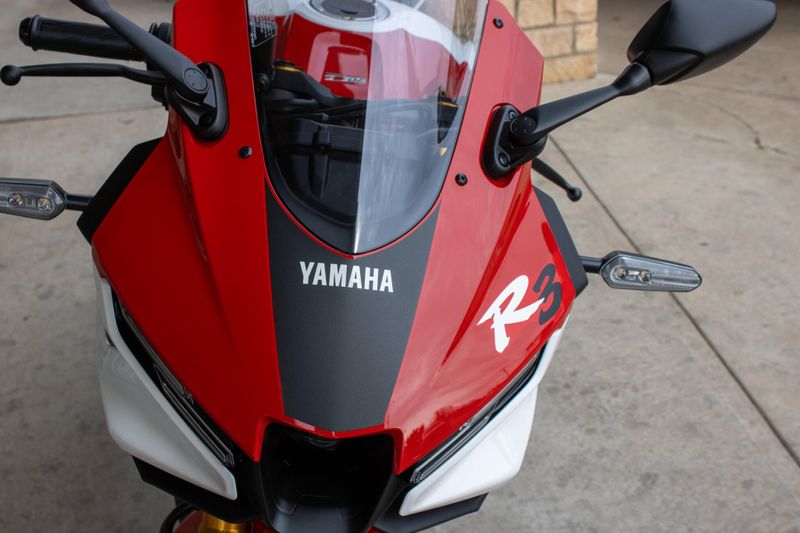 NEW 2026 YAMAHA YZFR3 ABS 70TH ANNIVERSARY EDITION Image 13