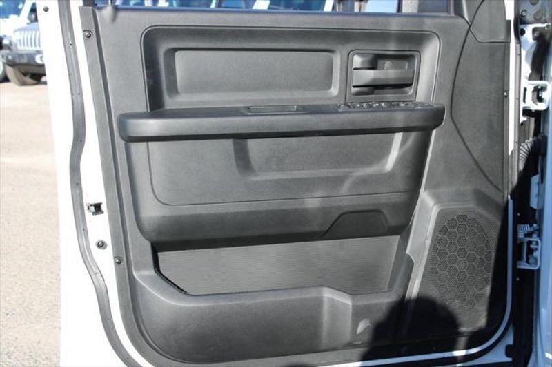 2023 RAM 2500 Tradesman Crew Cab 4x2 Long BoxImage 13