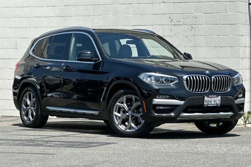 2021 BMW X3 xDrive30eImage 2