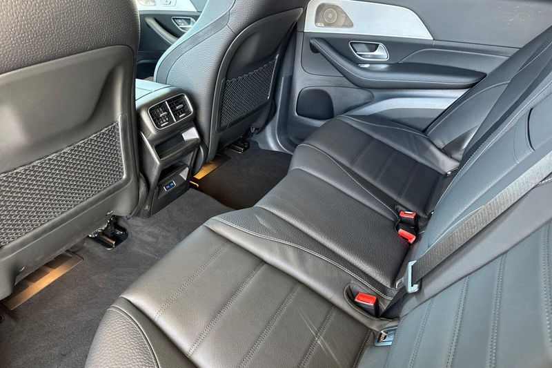 Used 2024 Mercedes-Benz GLE 580Image 13