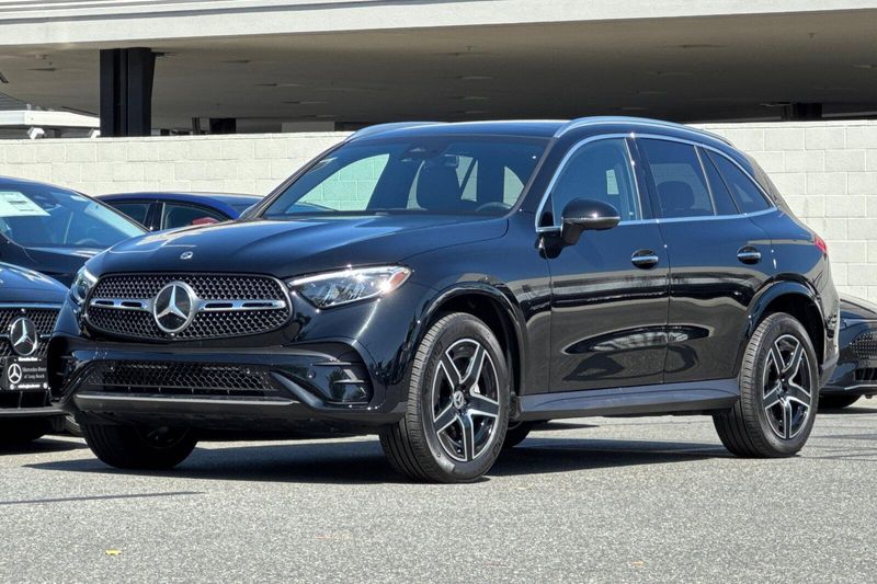 Used 2026 Mercedes-Benz GLC 300Image 8