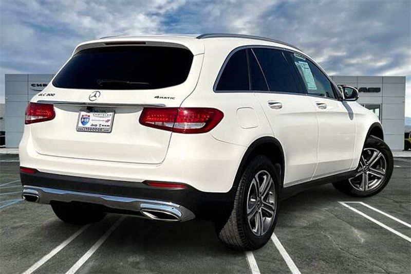 2019 Mercedes-Benz GLC 300 300Image 13